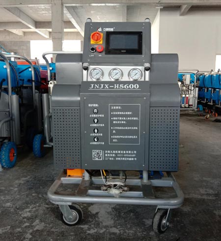 H5600PLC噴涂2.4米航標(biāo)聚脲防腐高壓噴涂機(jī)